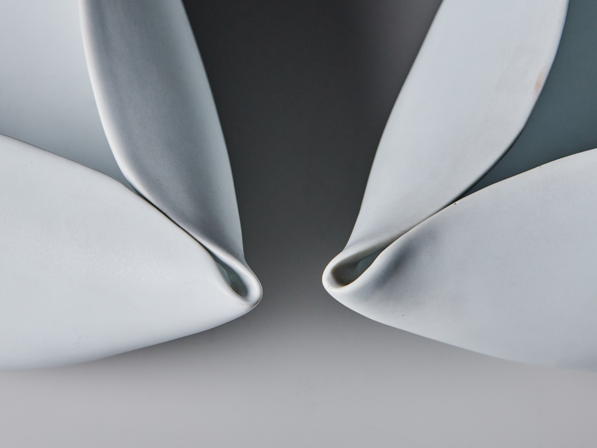 Two Large 'Veckla' Sculptures image 5