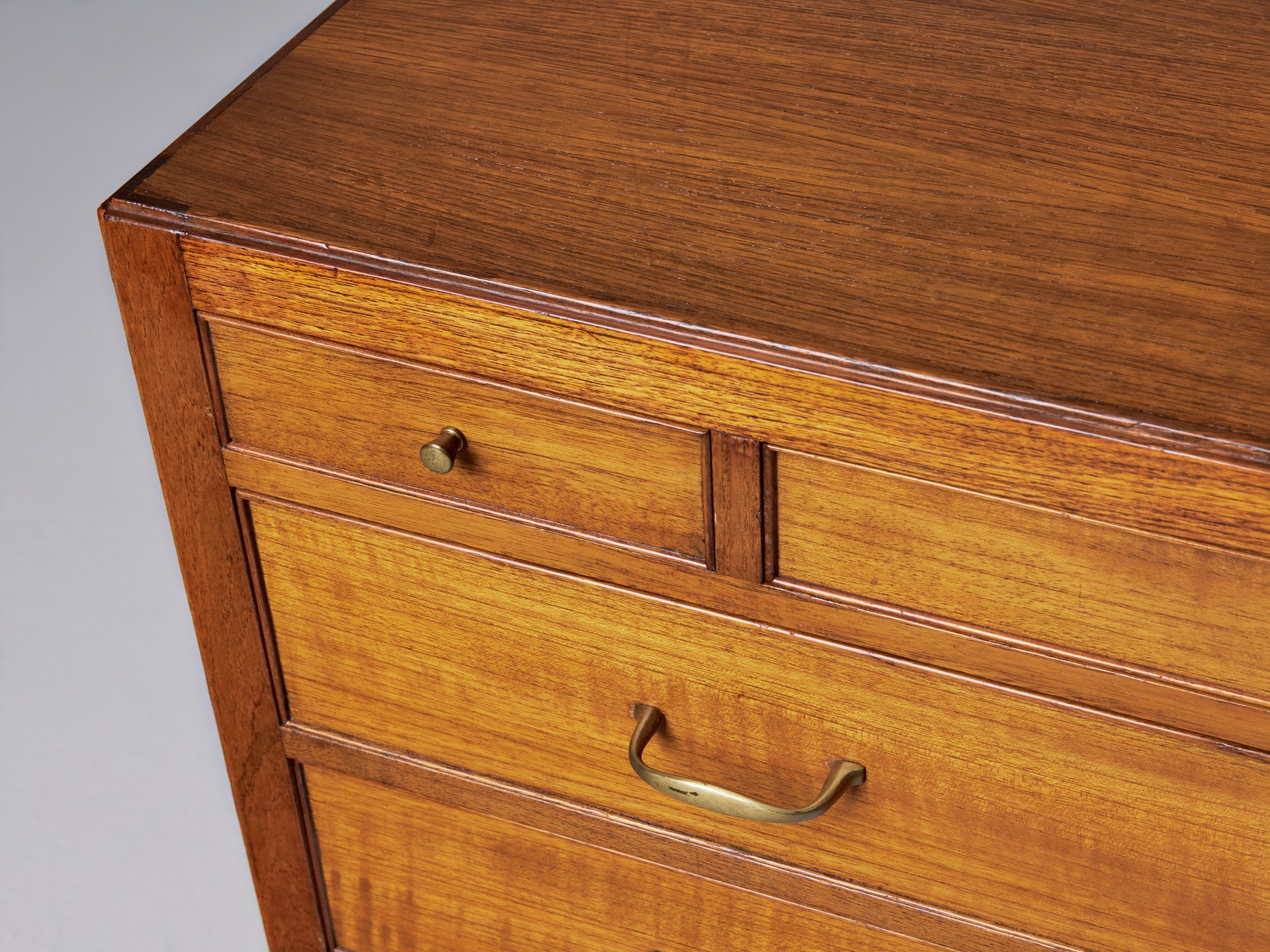 Chest of Drawers image 6
