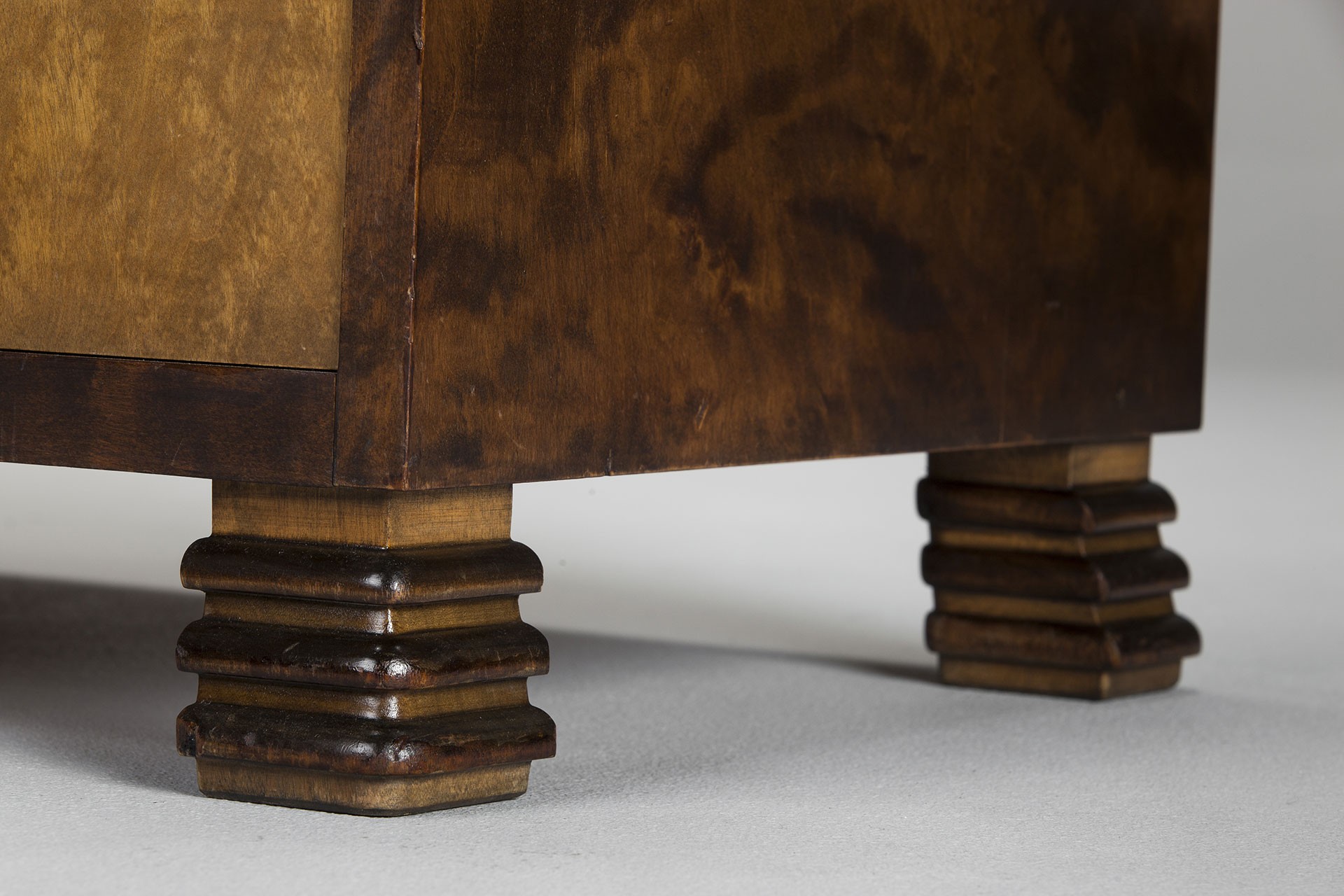 Cabinet image 3