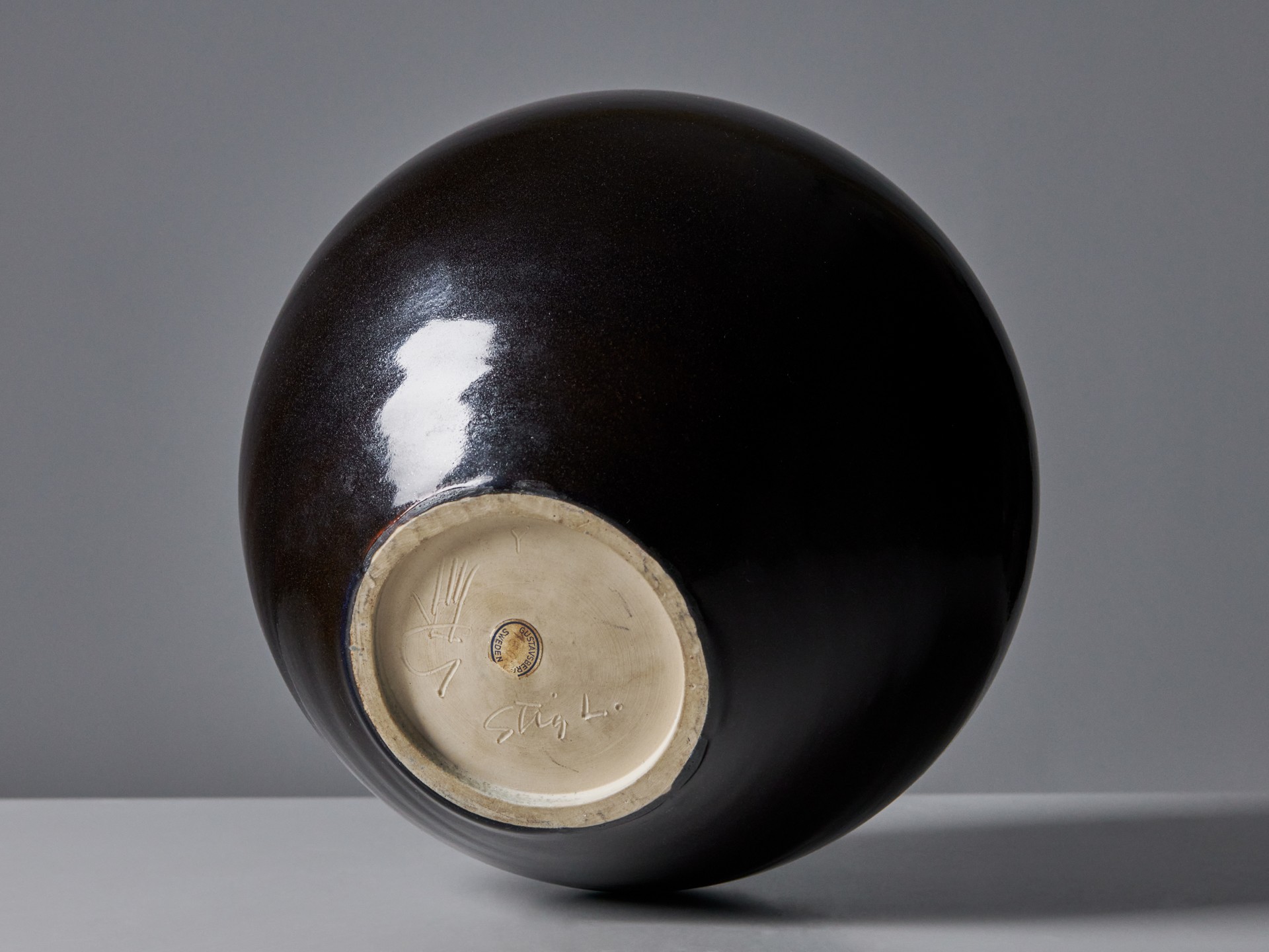 Vase image 5