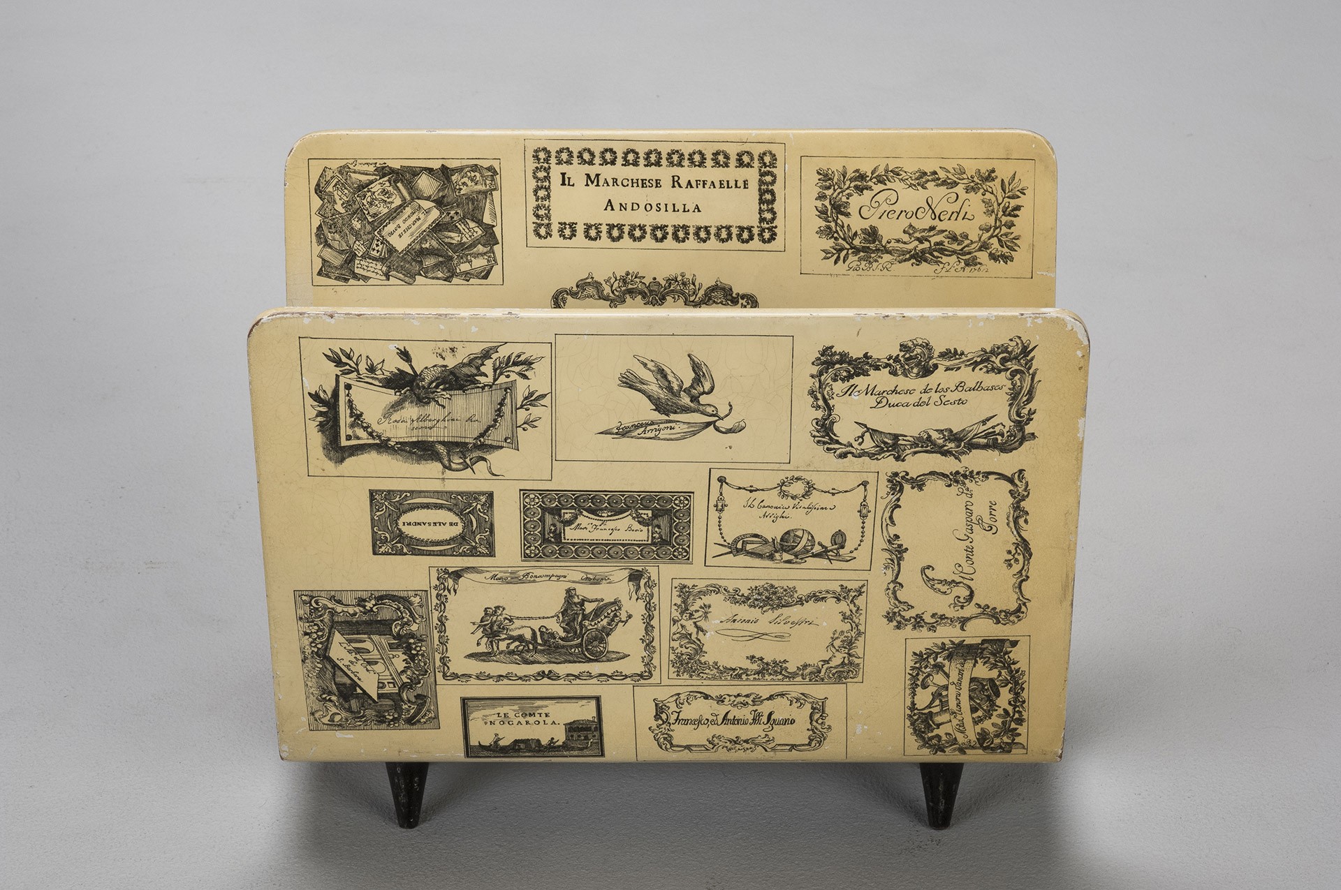 Magazine Rack image 3