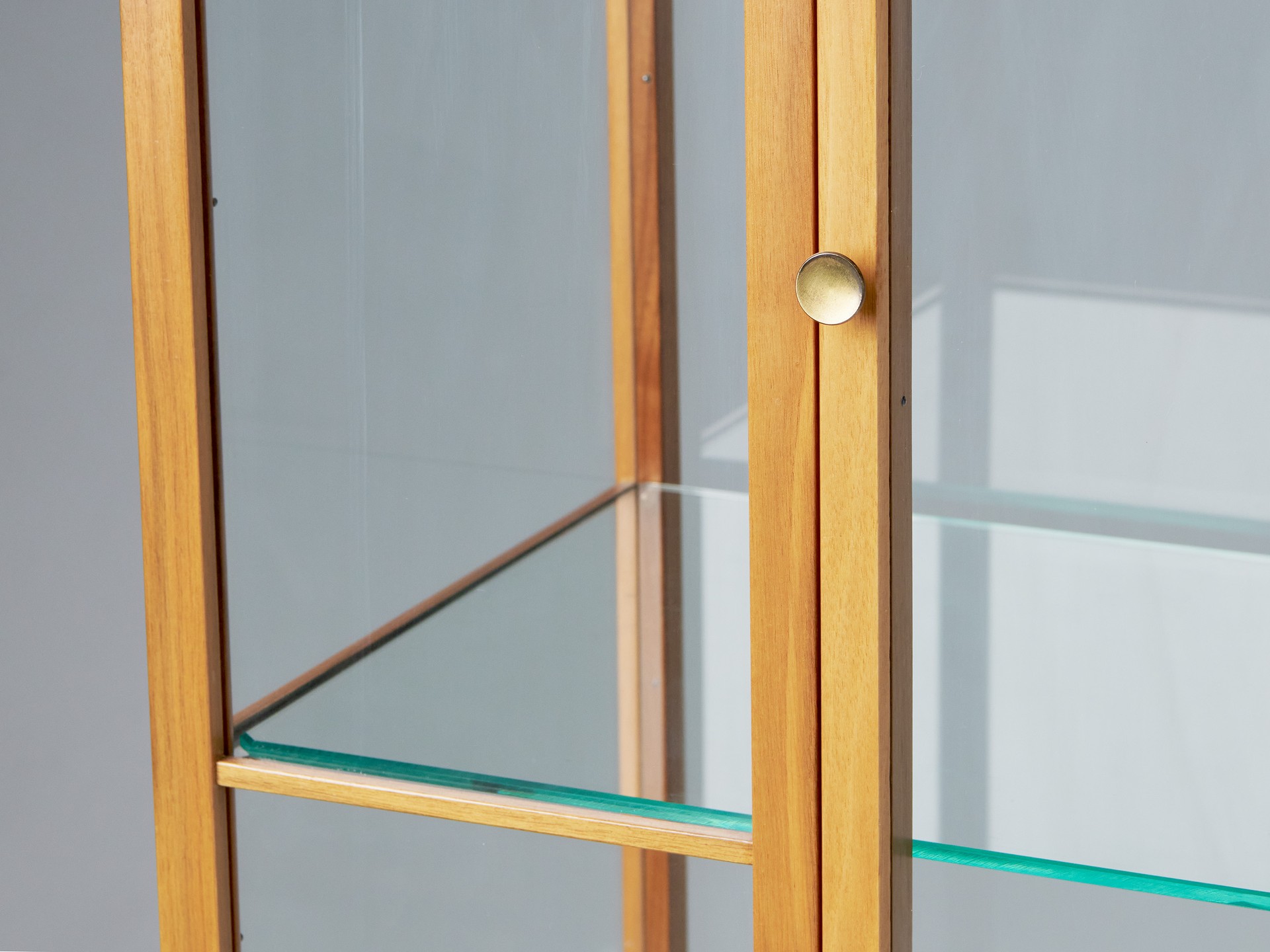 Display Cabinet image 7