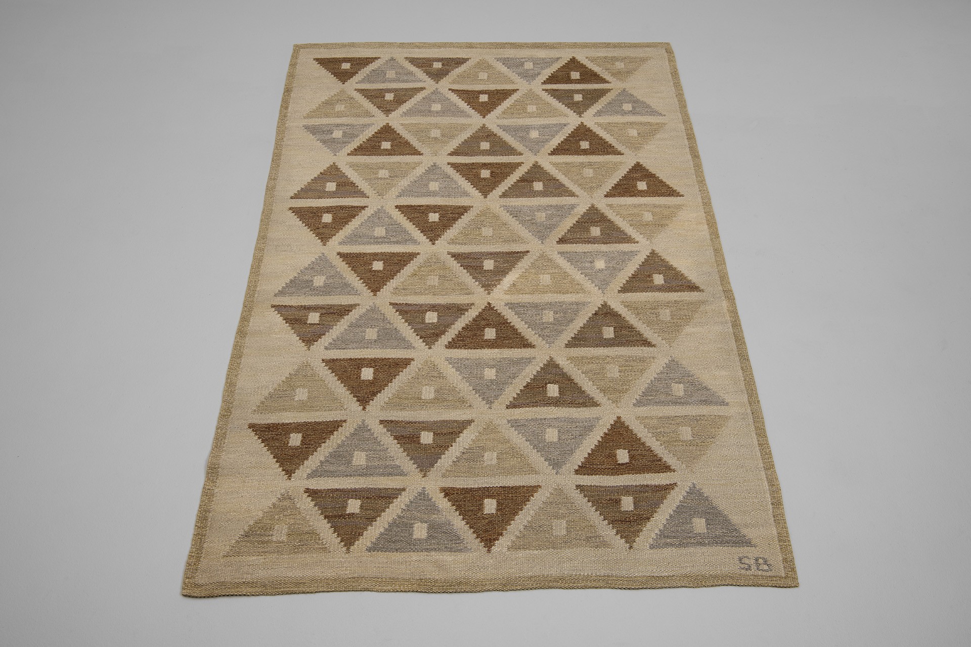 Carpet image 2