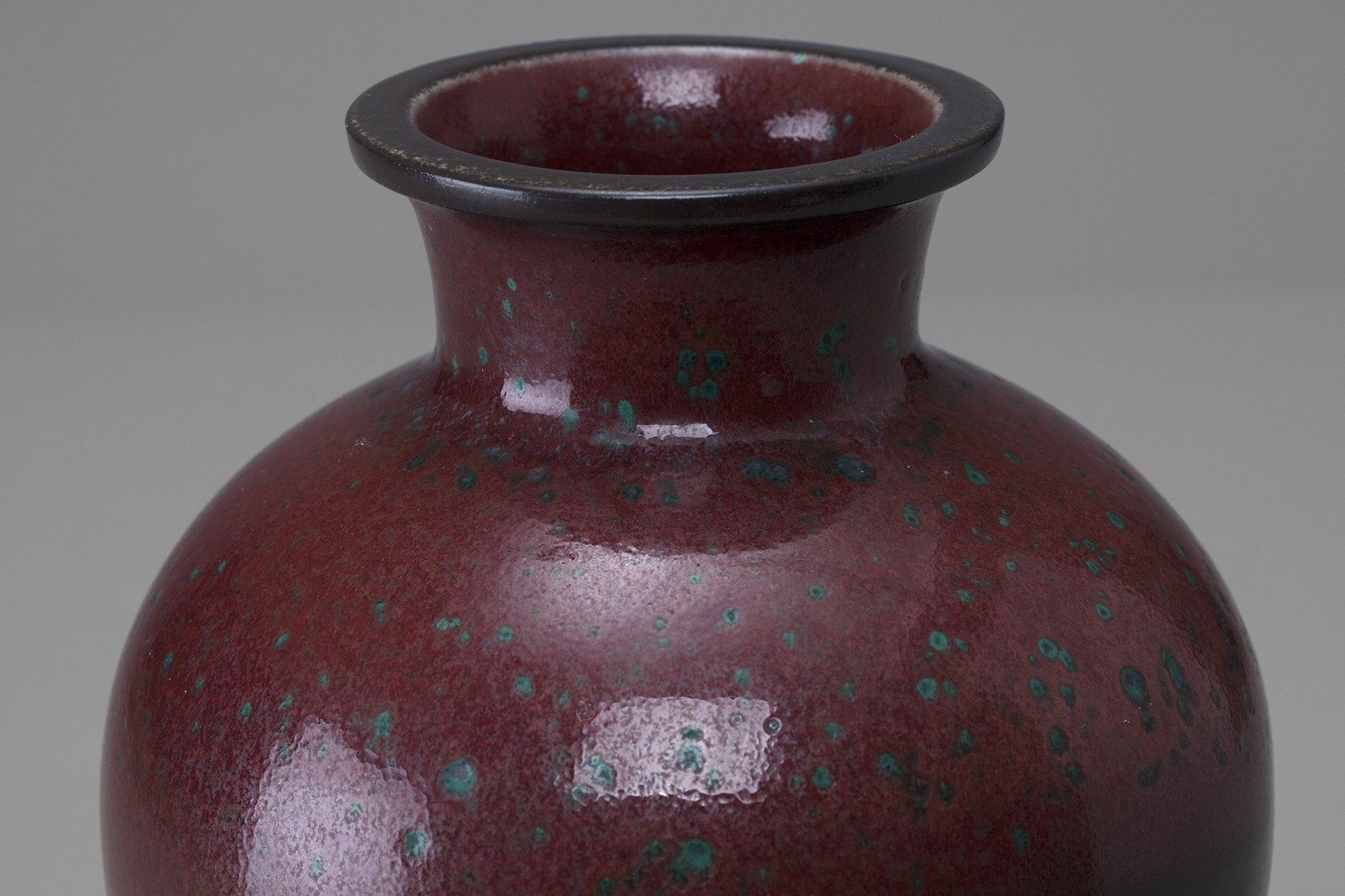 Large Vase image 3