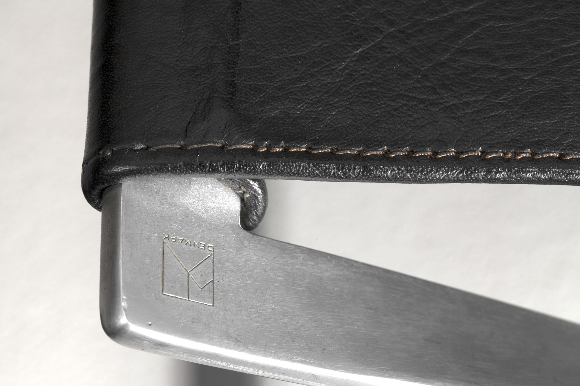 PK91 Folding Stool image 3