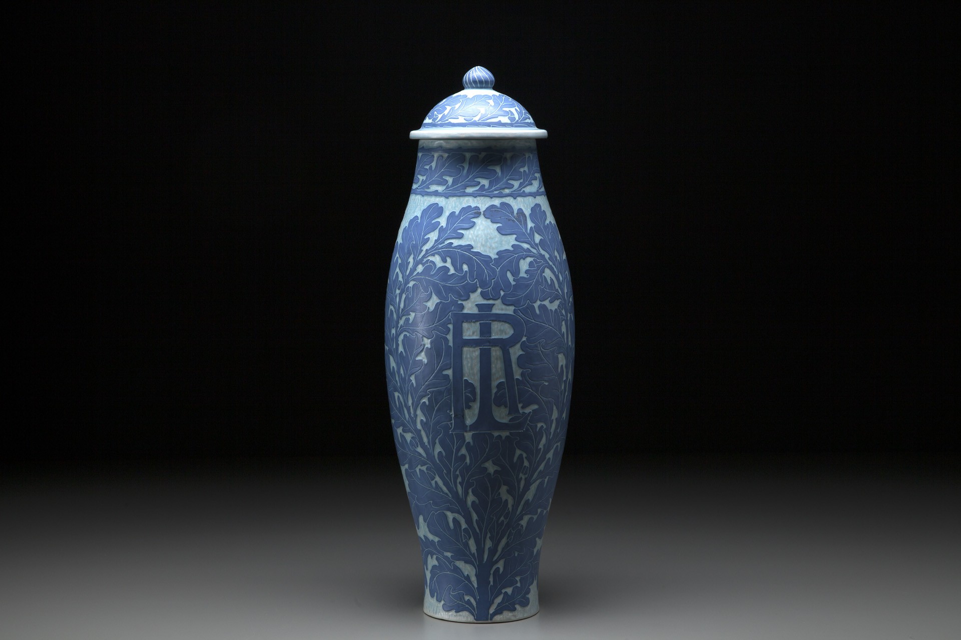 Urn image 4