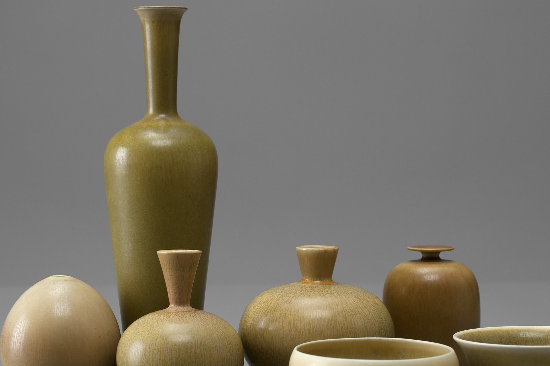 Set of Seven Vases image 3
