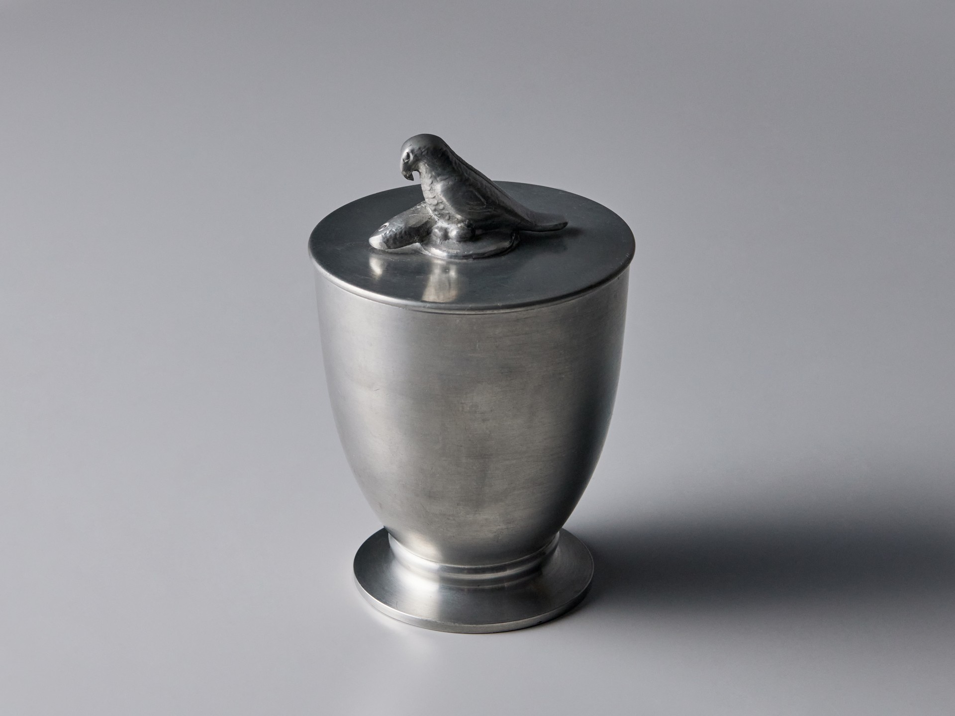 Jar with Lid image 3