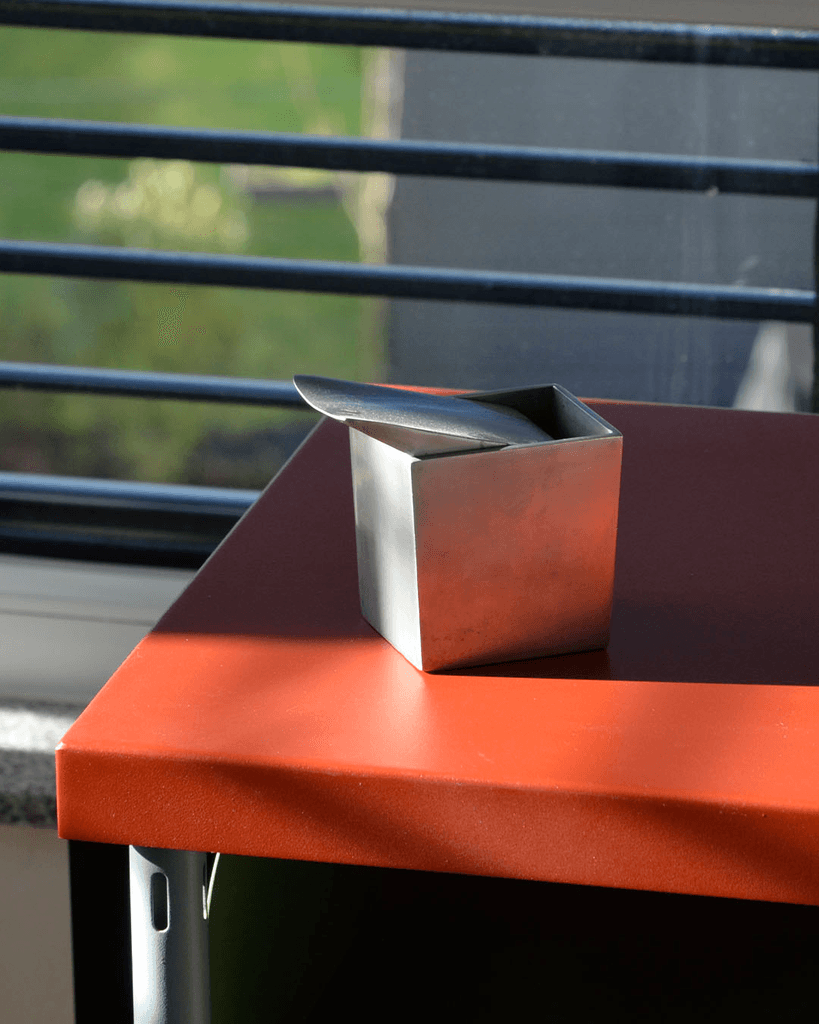 Ray Hollis ashtray