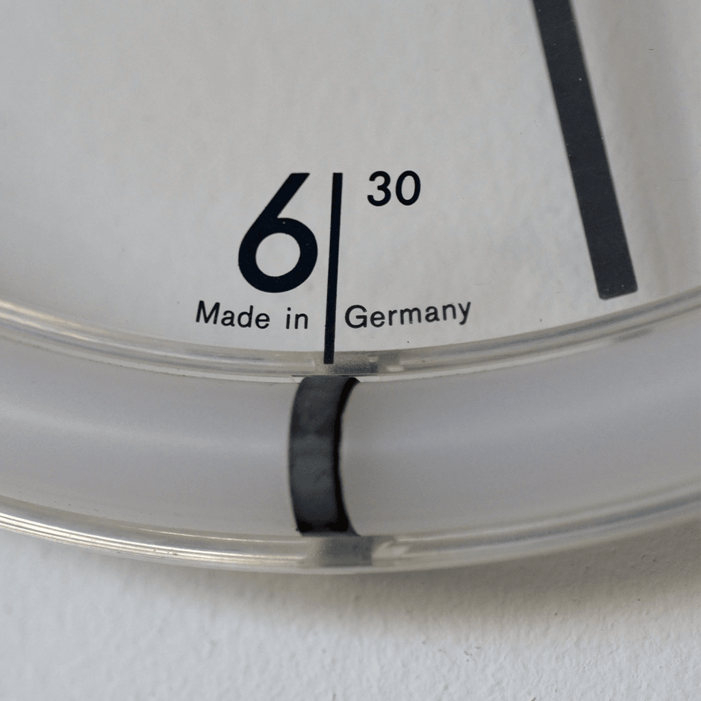 Braun ABW35 Clock by Dietrich Lubs | Pekenio