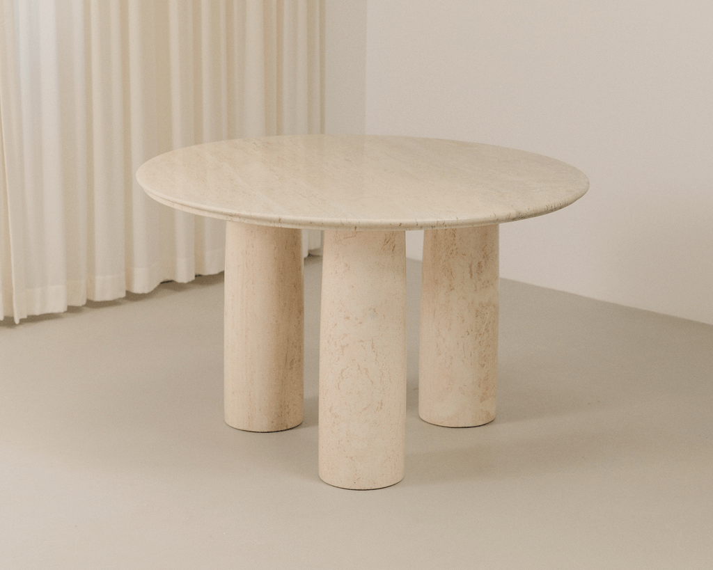 Il Colonnato dining table by Mario Bellini