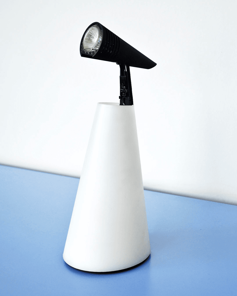 Iota Table lamp