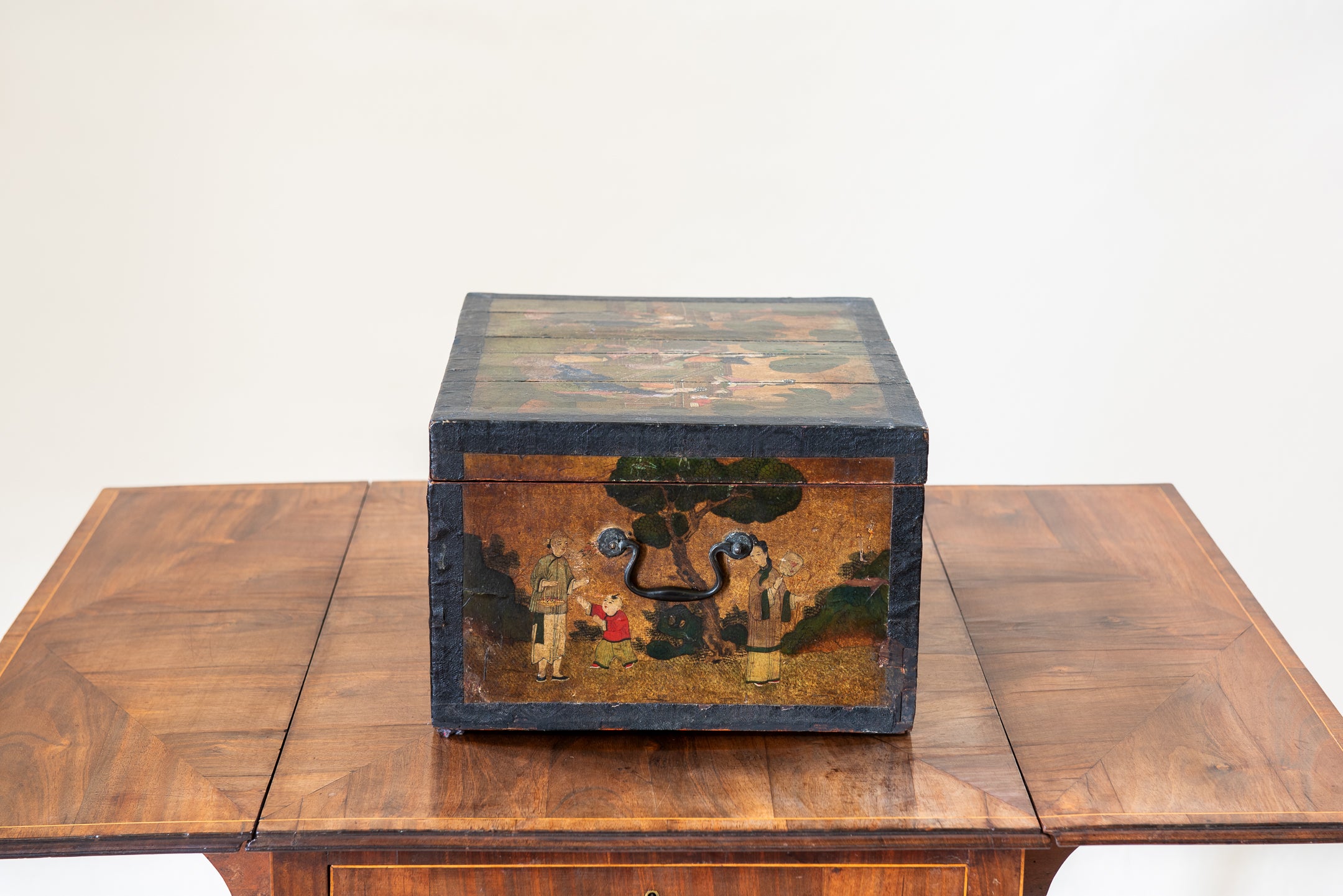 A Chinese-Export Polychrome Painted Small Trunk image 4