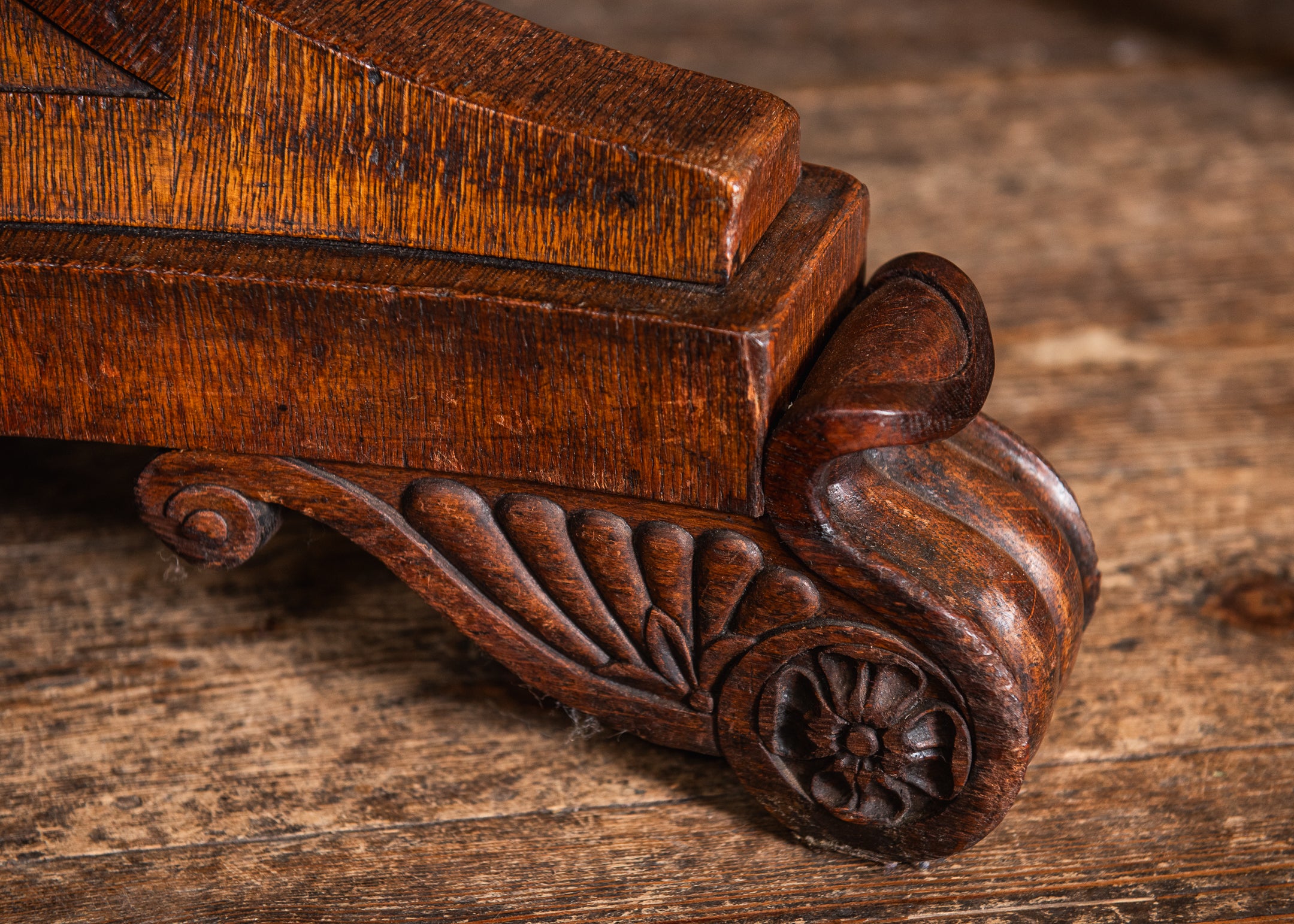 A George IV Oak Drum Table image 4