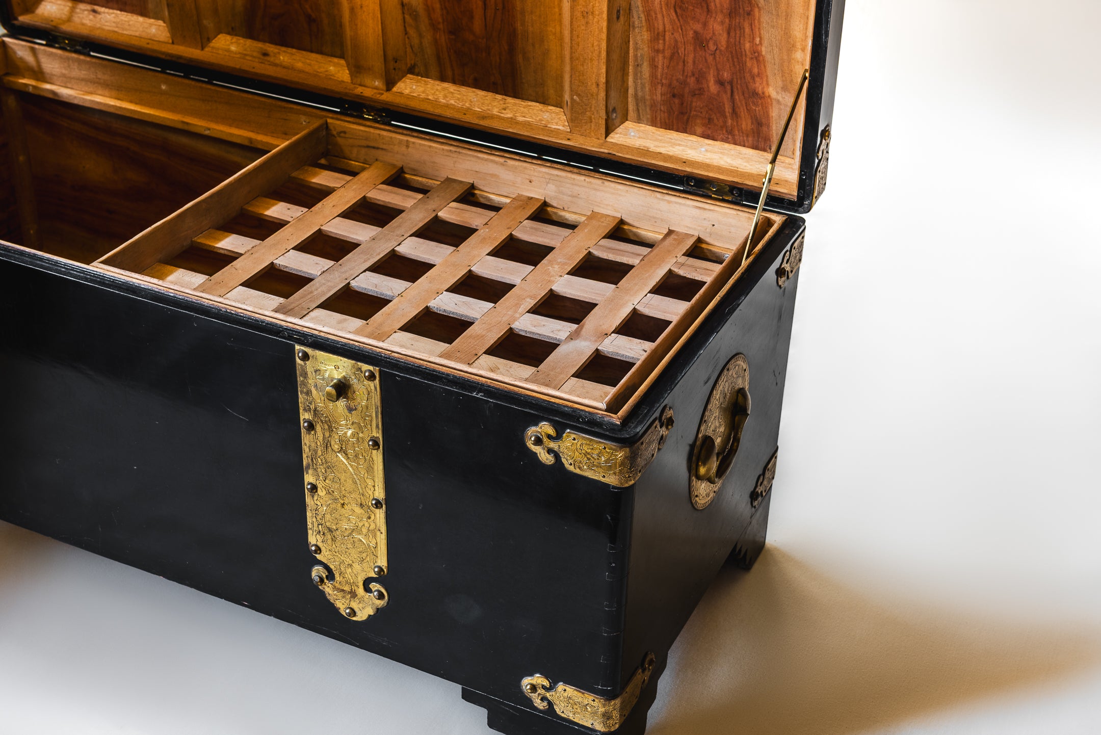 A Lacquered Camphor-wood Trunk image 4