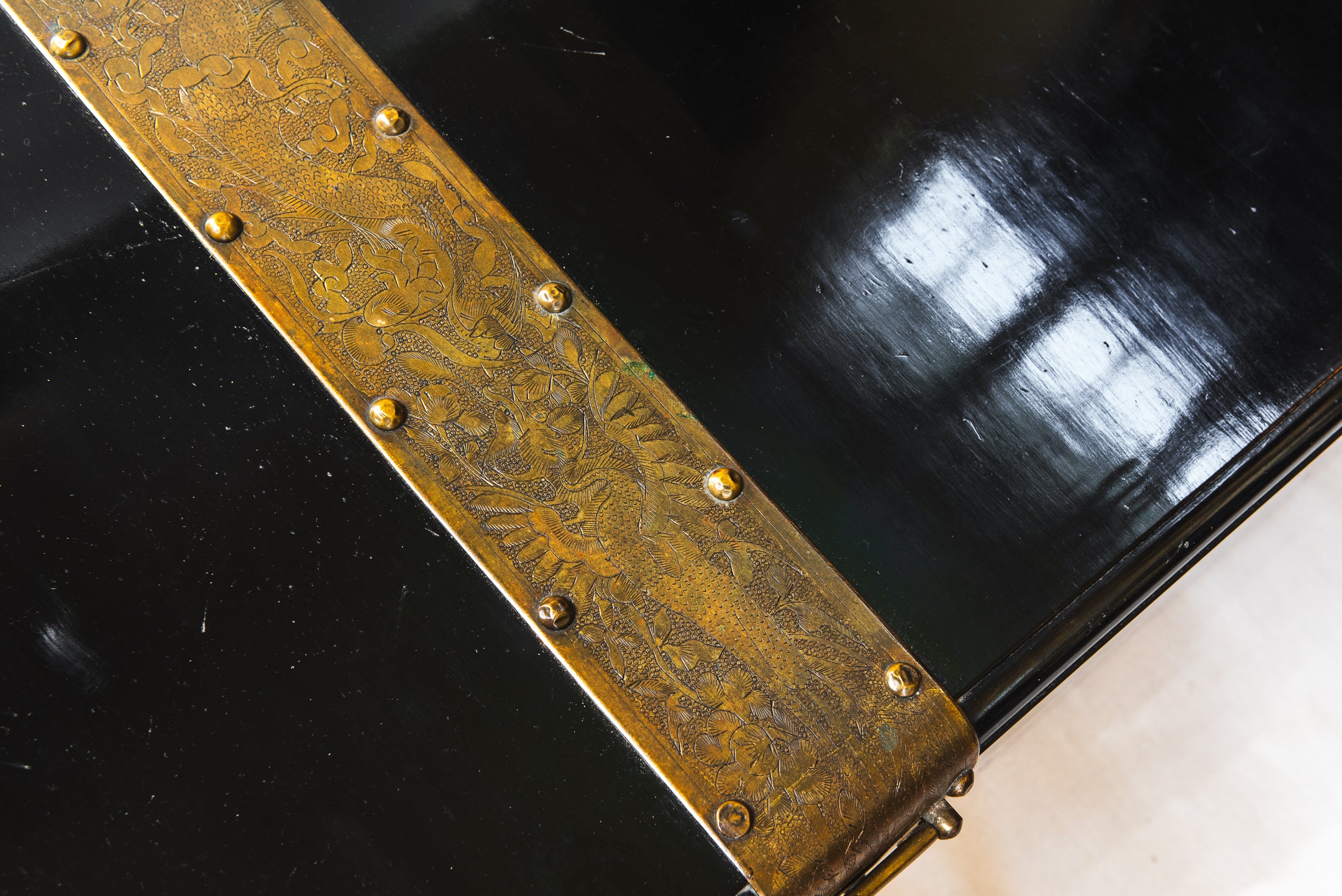 A Lacquered Camphor-wood Trunk image 6