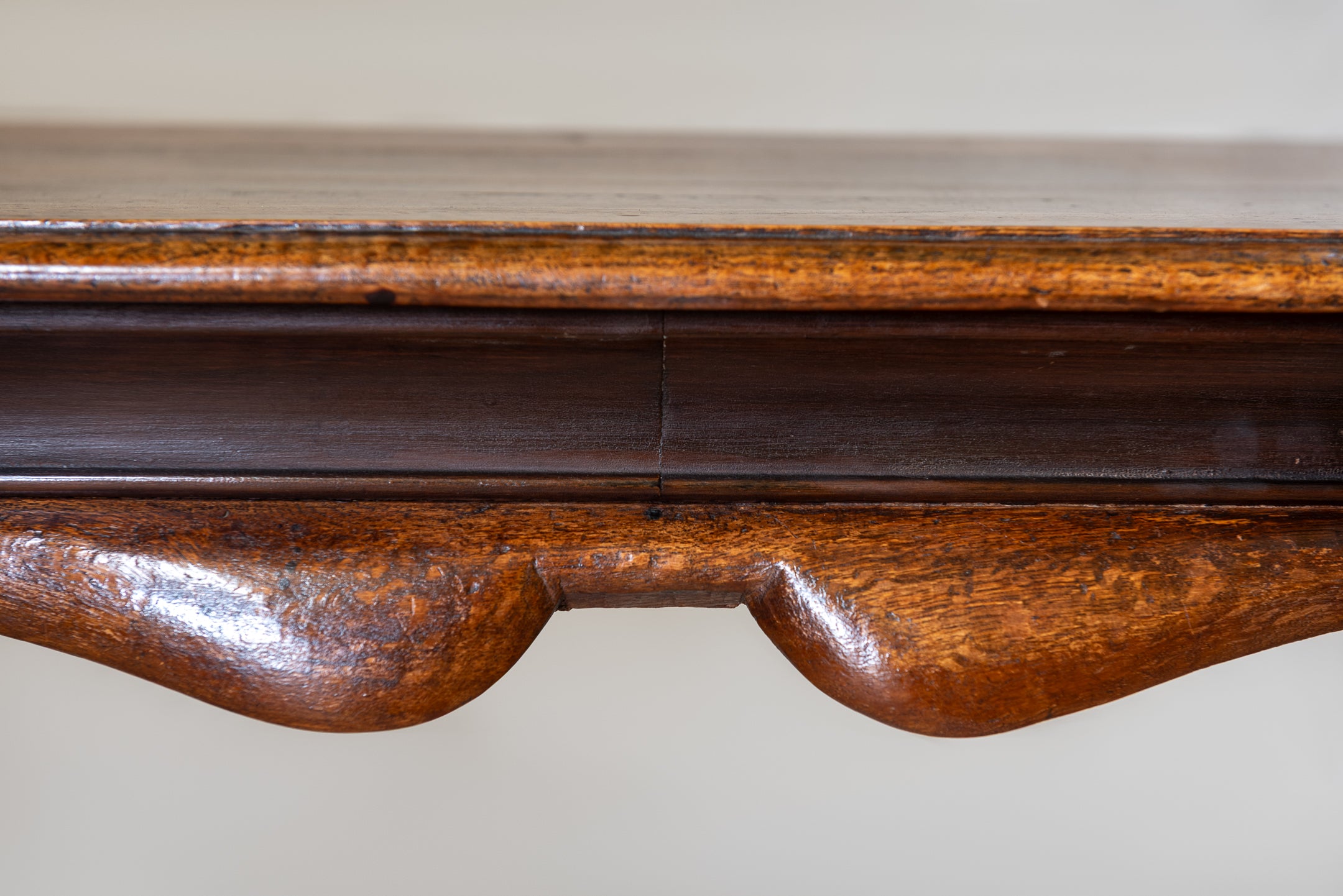 Anglo-Dutch Centre Table image 5