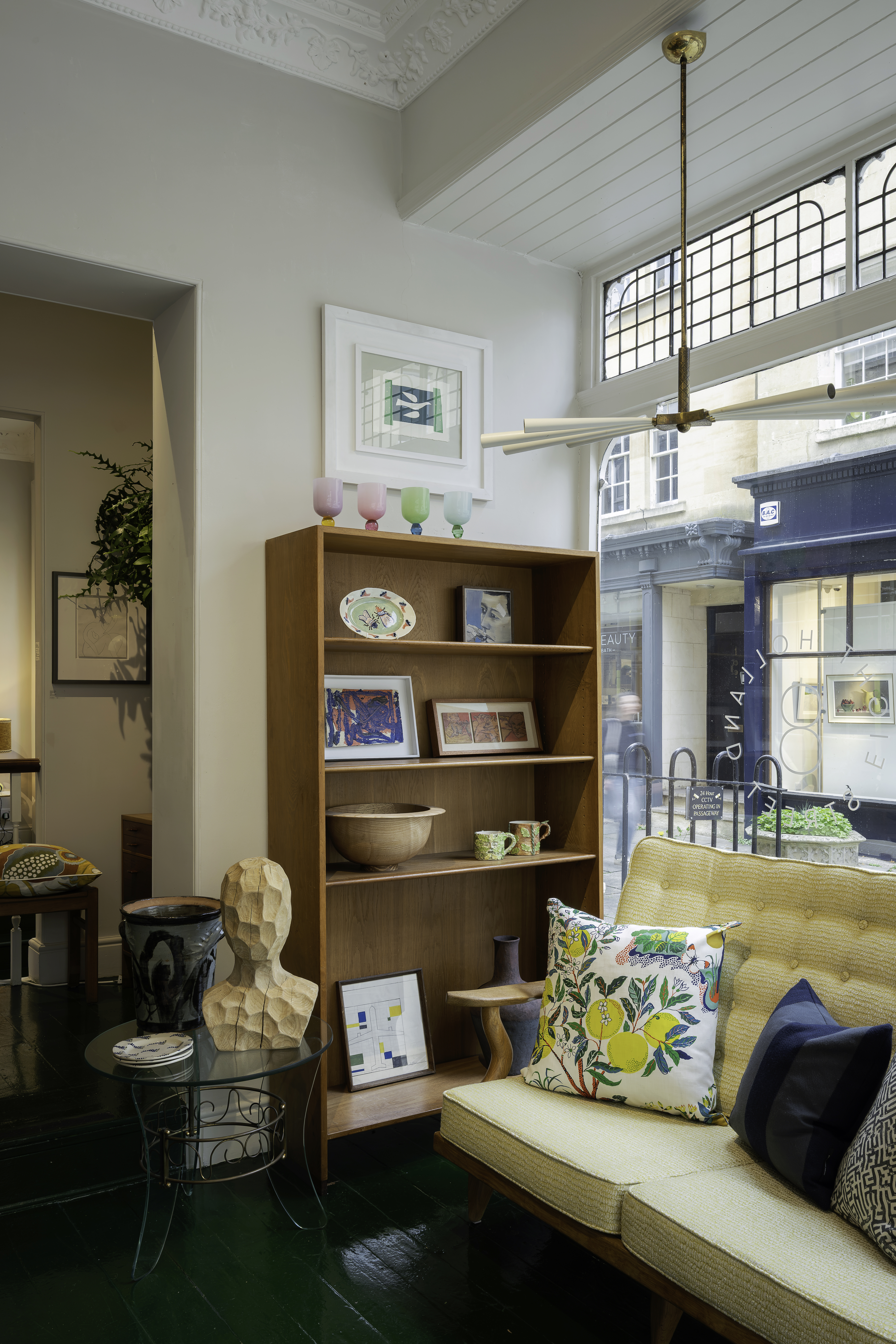 8 HOLLAND STREET: CLASSICS