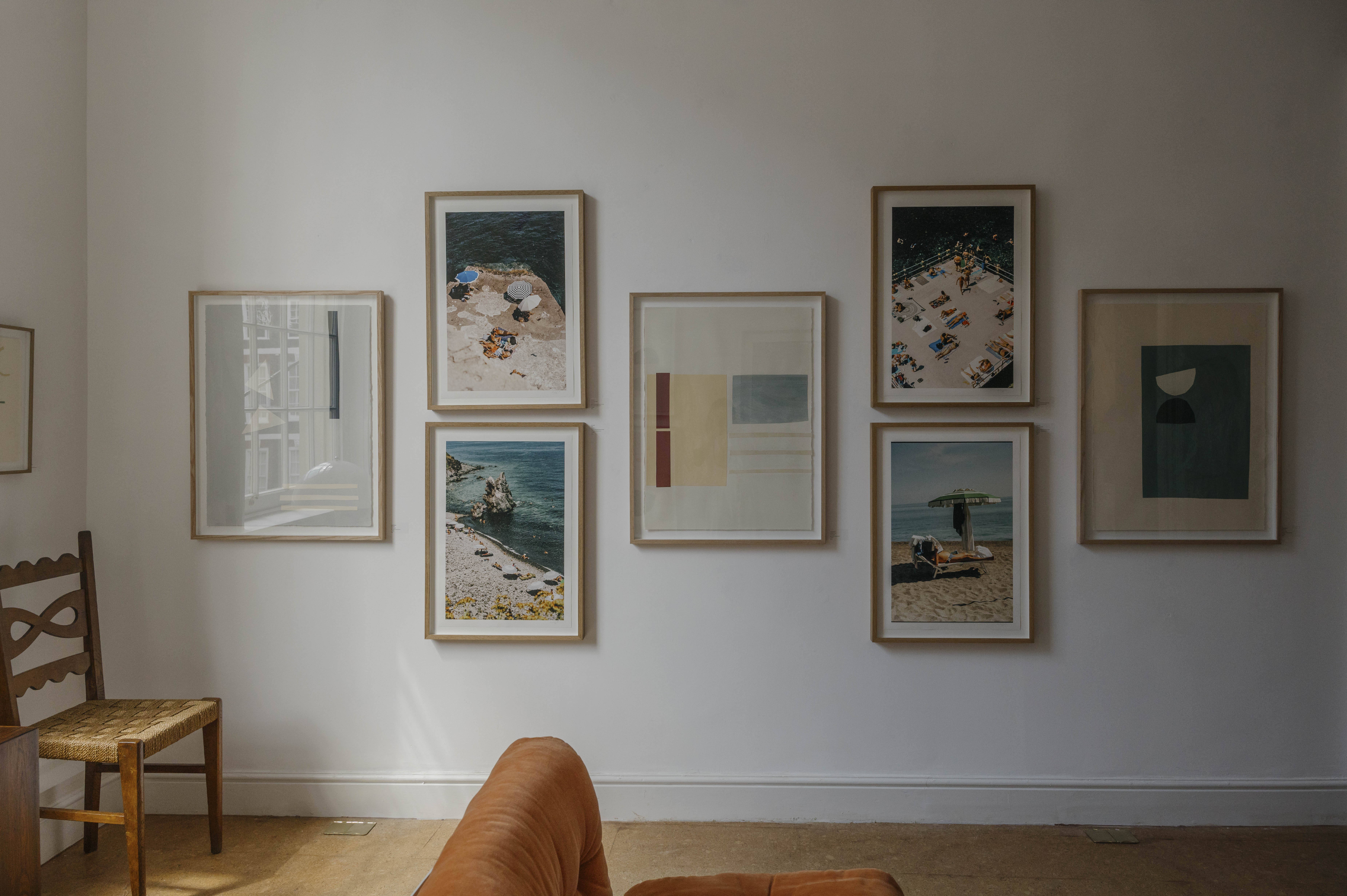IL DOLCE FAR NIENTE: PHOTOGRAPHS BY LUCY LAUCHT & PAINTINGS BY CAROLINE POPHAM